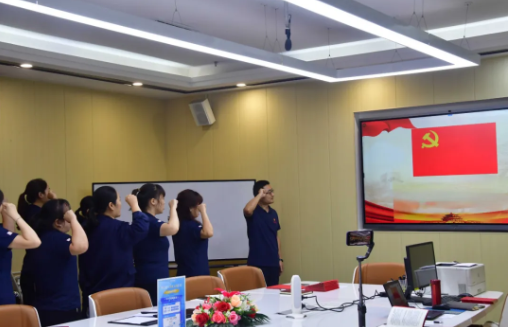 ��������������ص������������Ͽ�·��������